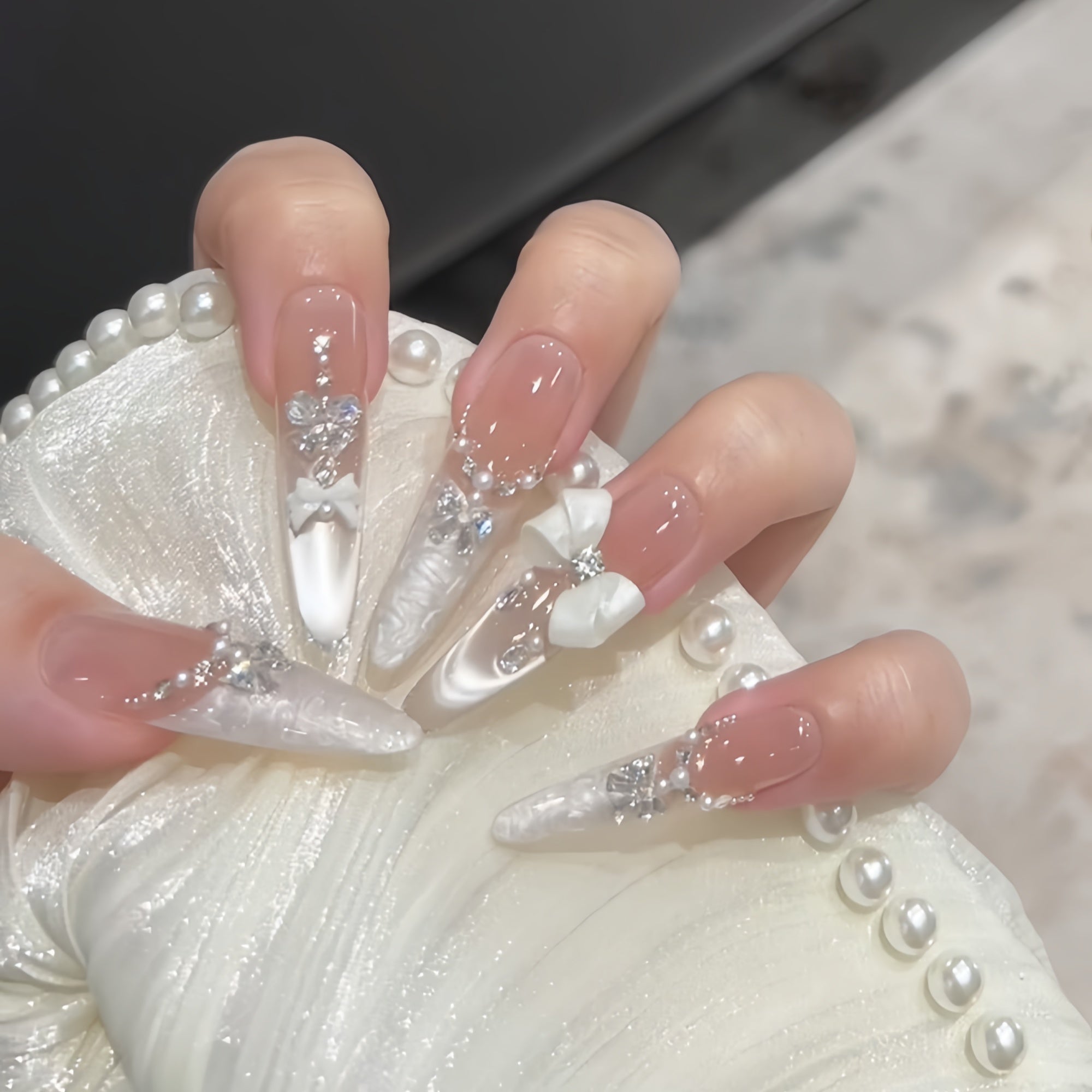 White Lover Bow & Pearl Cat Eye Press-On Nails