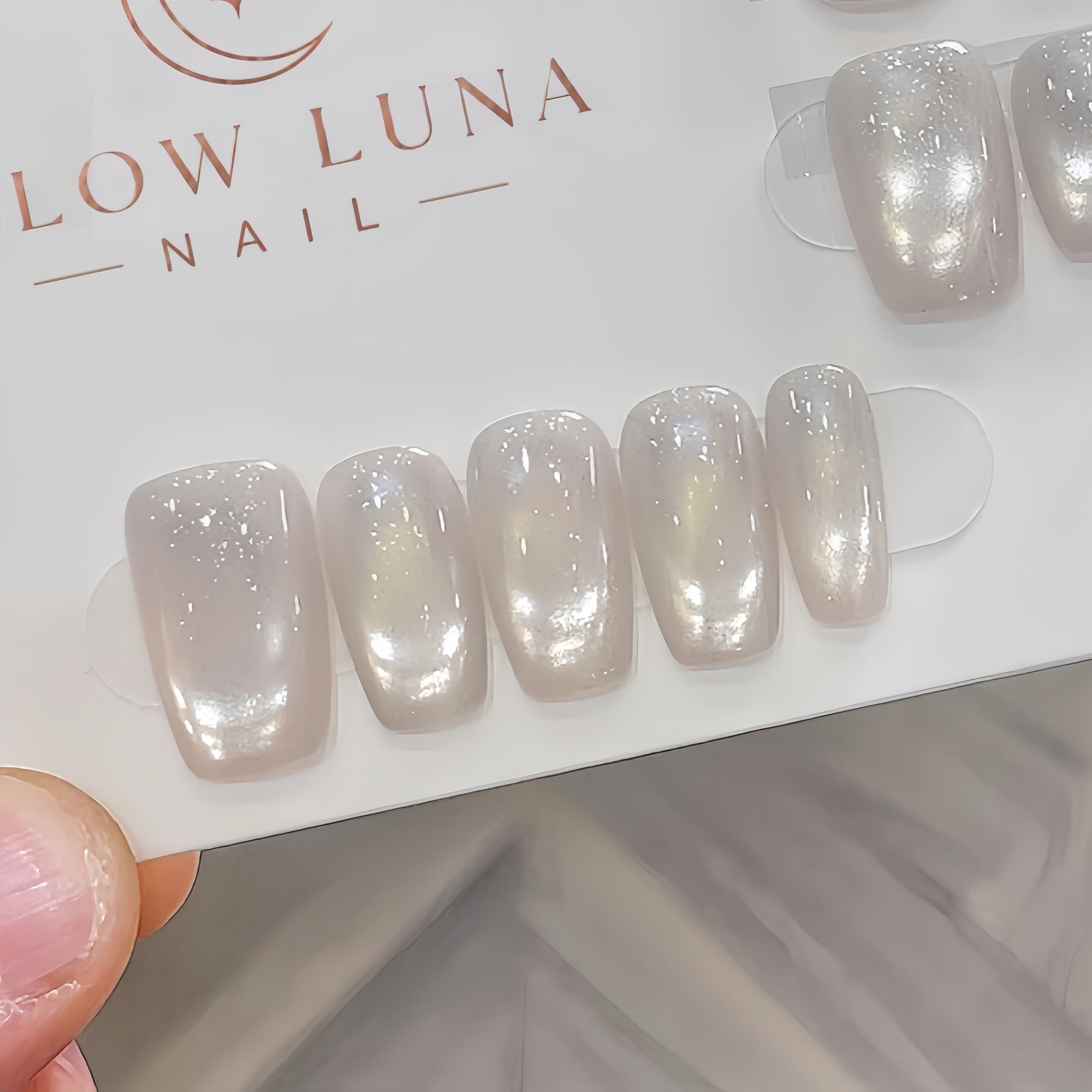 Milky Pearl Cat Eye Press-On Nails
